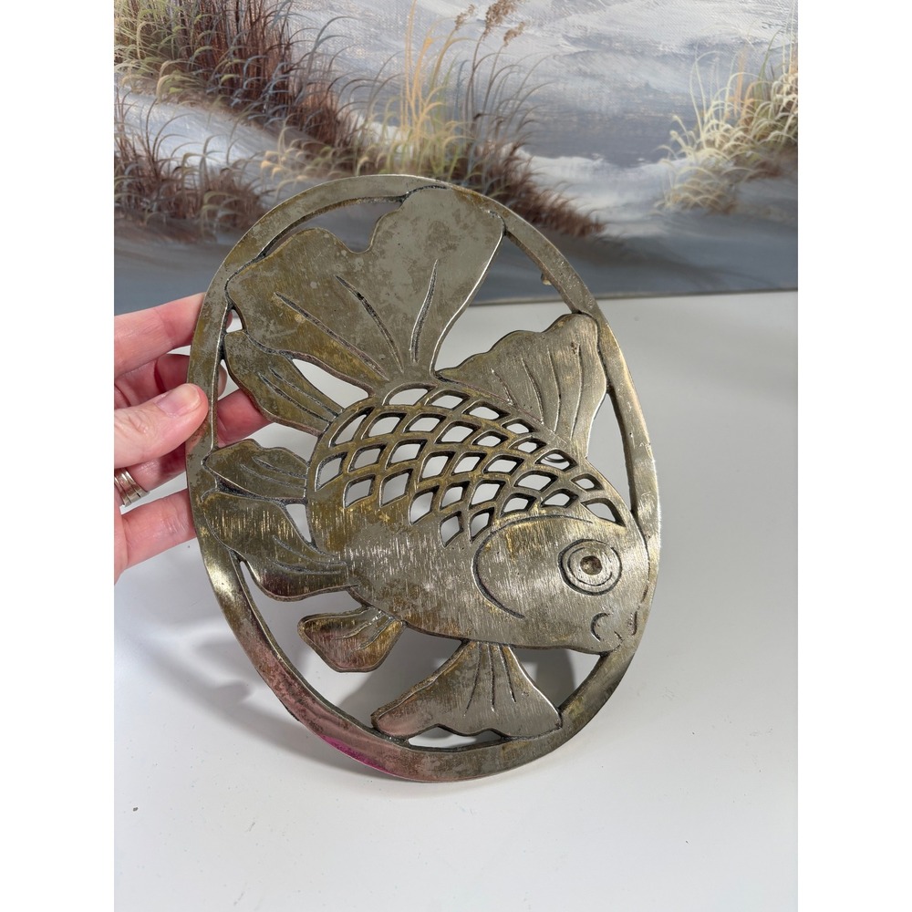 Vintage Brass Fish Trivet Oval Goldfish Koi Wall Hanging Decor Hot Pad 8 Inch